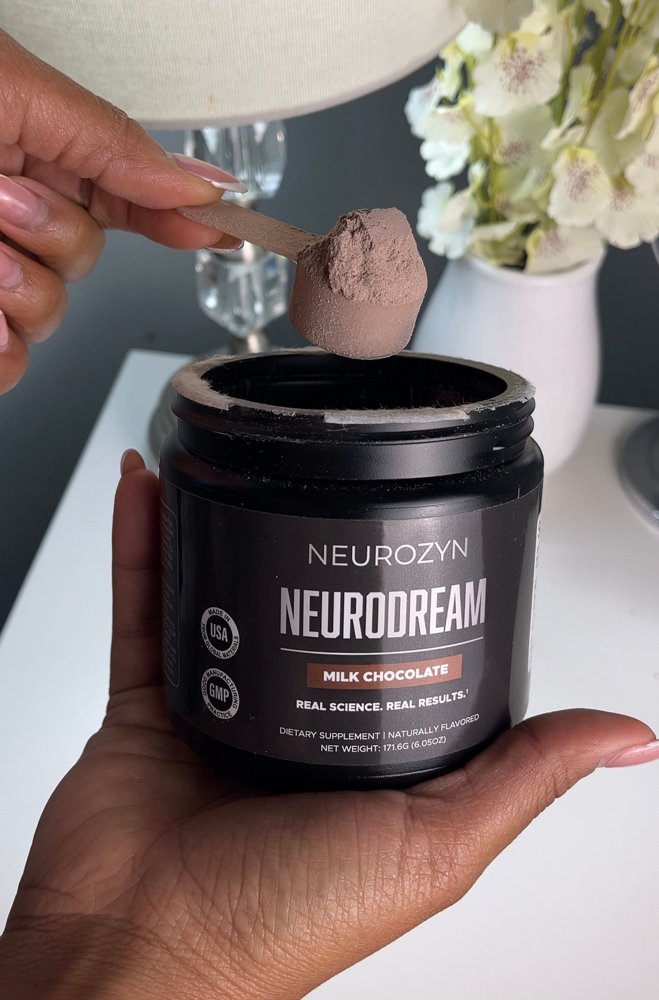 Scooping NeuroDream Milk Chocolate